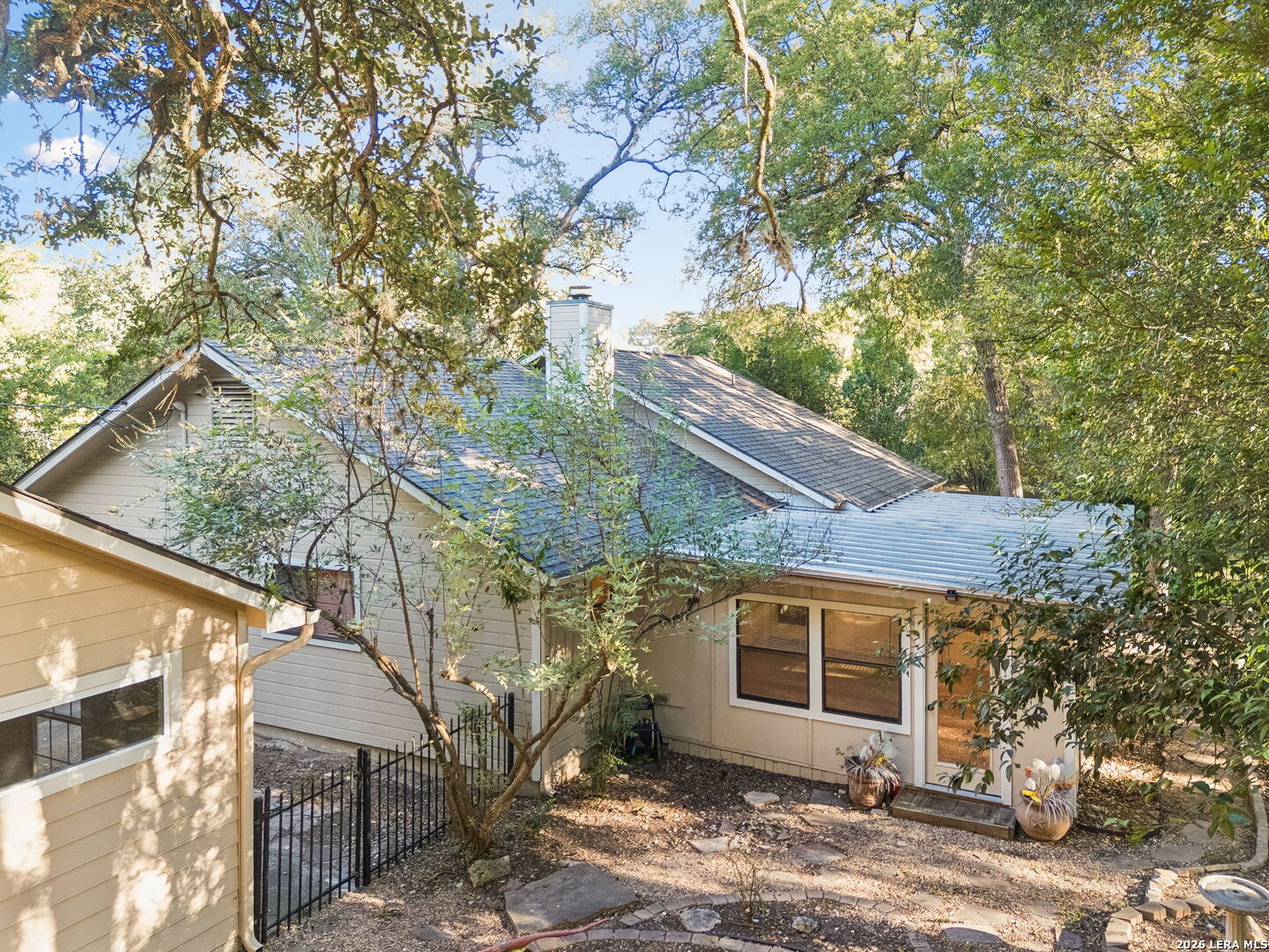 main property photo 42