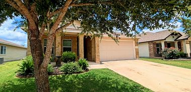 image of property with 4 Bed | 2 Bath | 1,638 Sqft