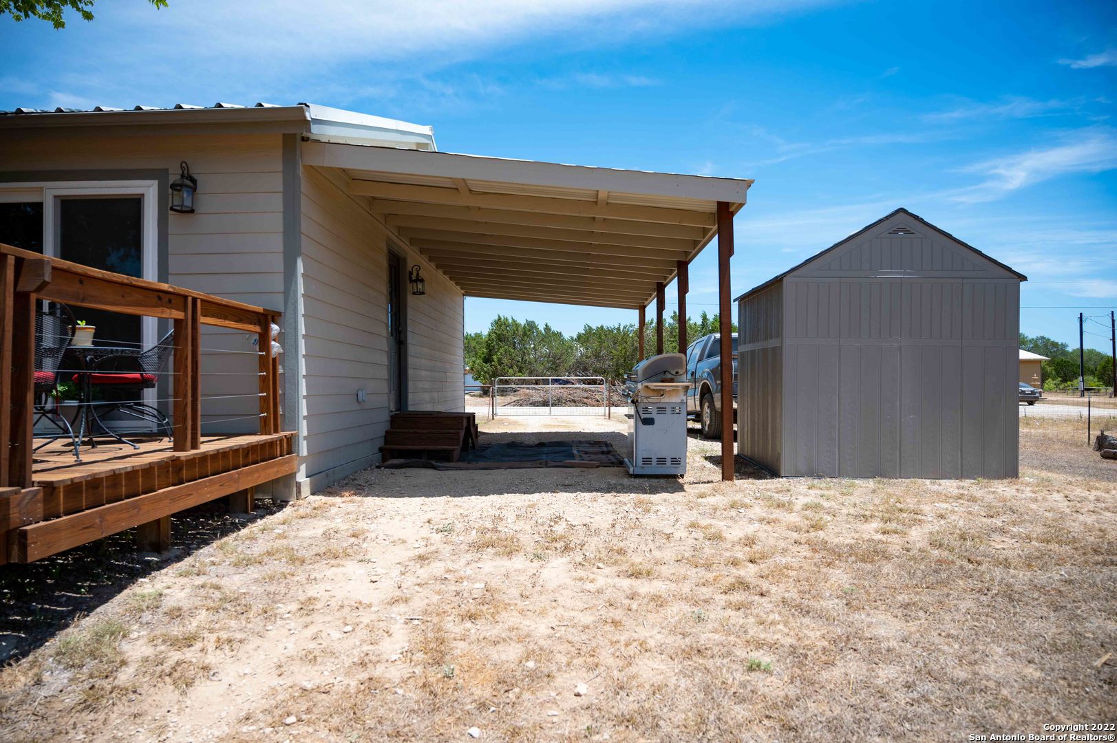 main property photo 11