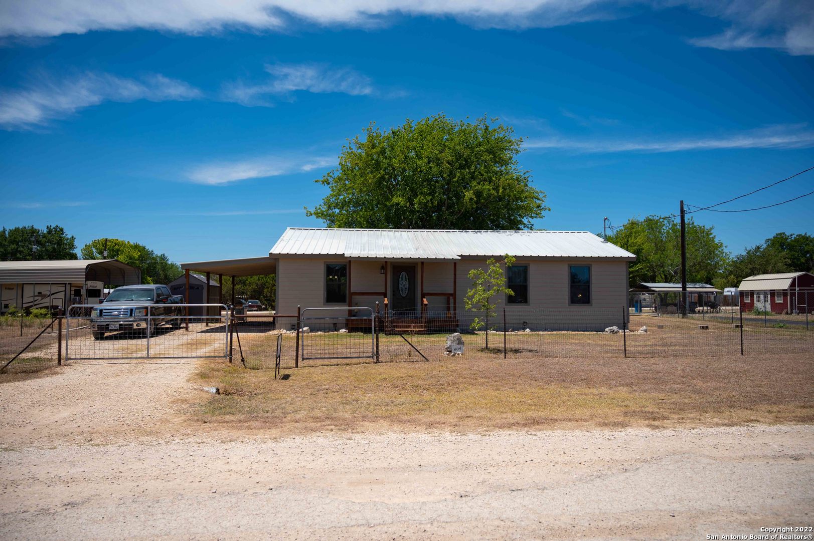 main property photo 20