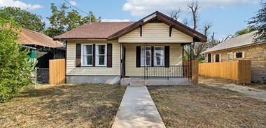 image of property with 2 Bed | 1 Bath | 920 Sqft