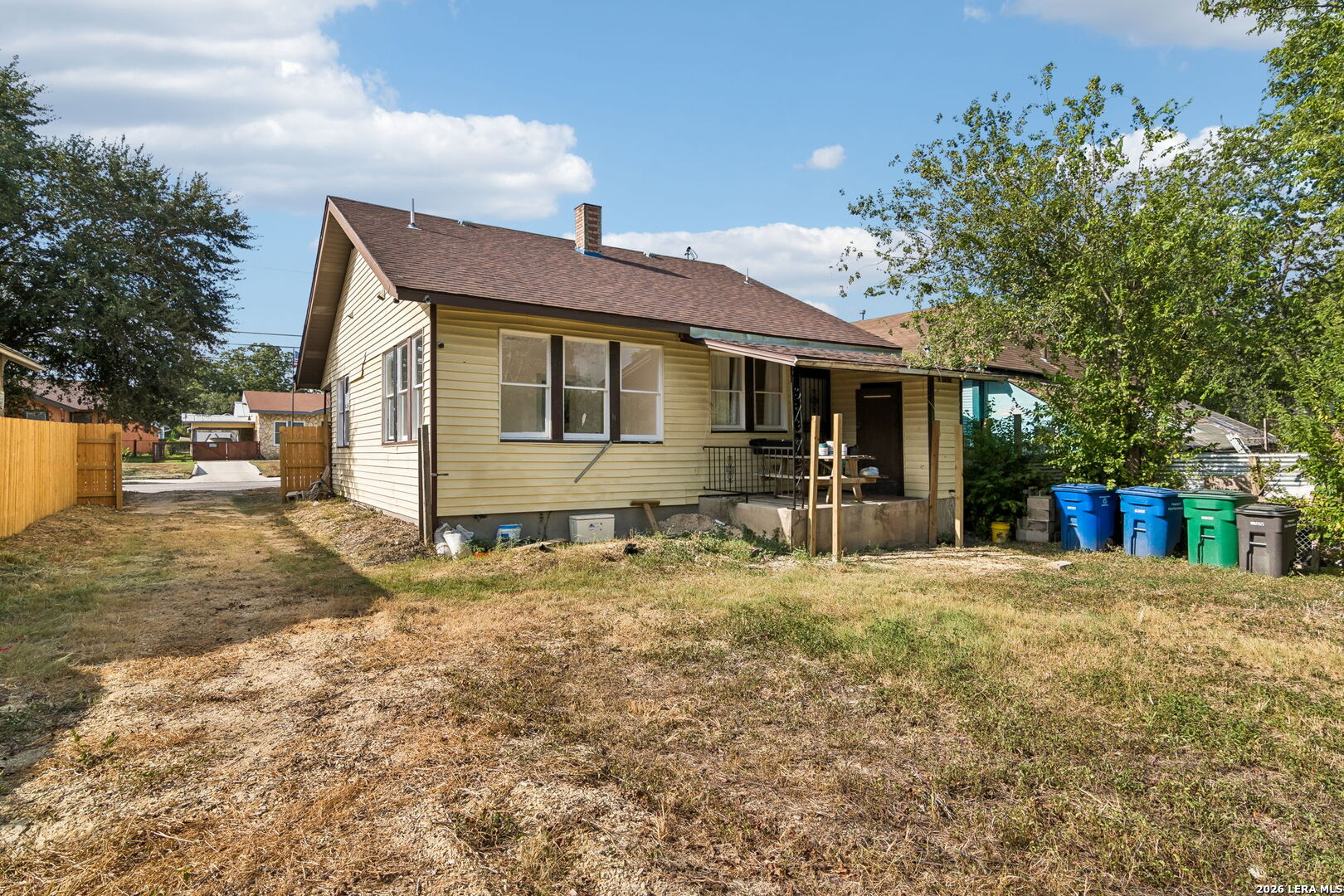 main property photo 19