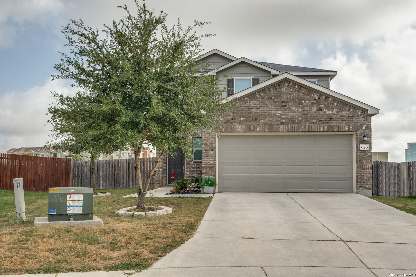 main property photo 2