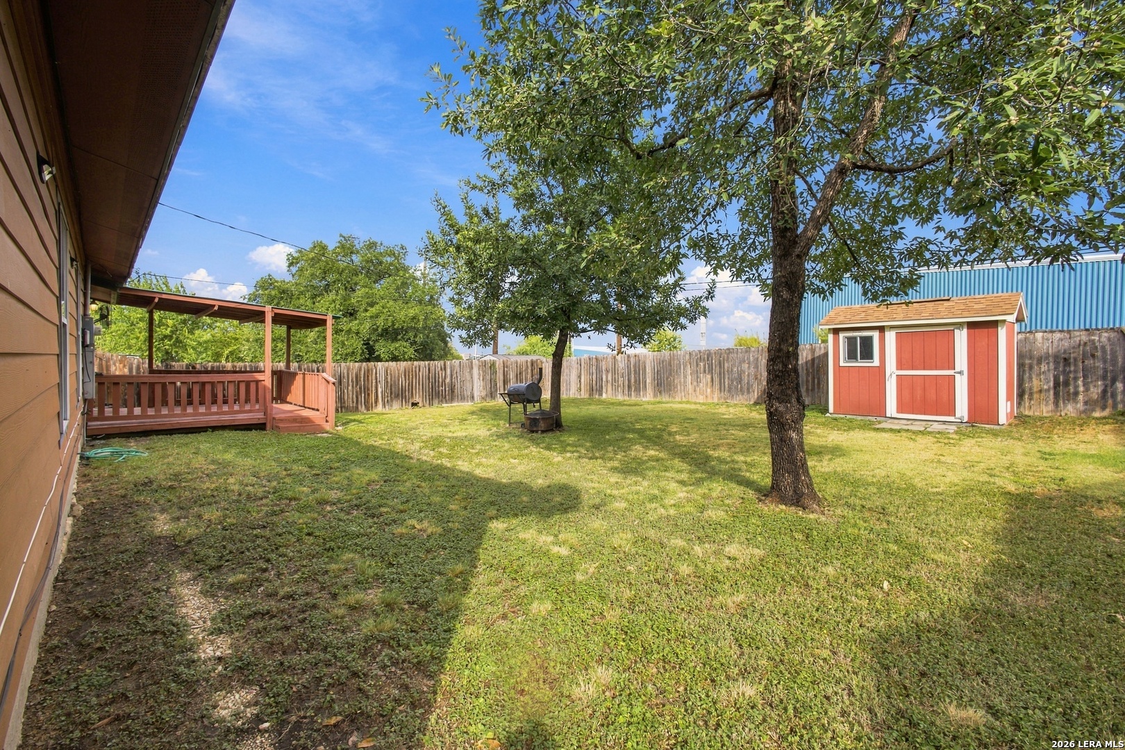 main property photo 14