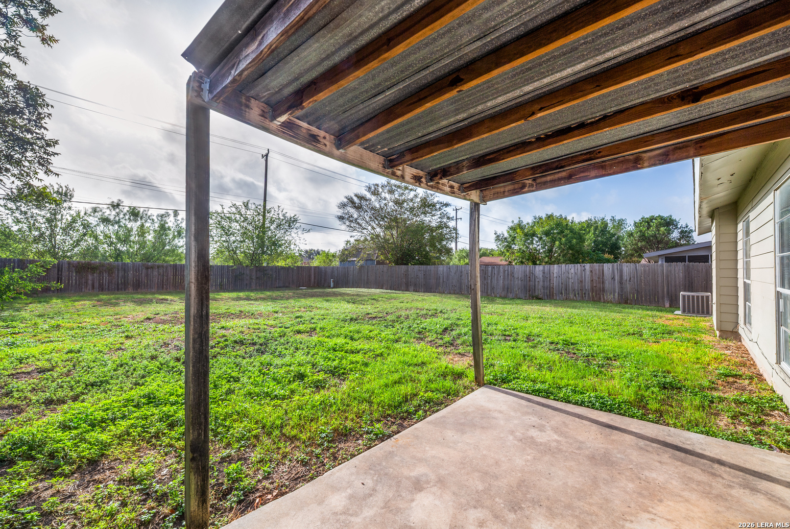 main property photo 20