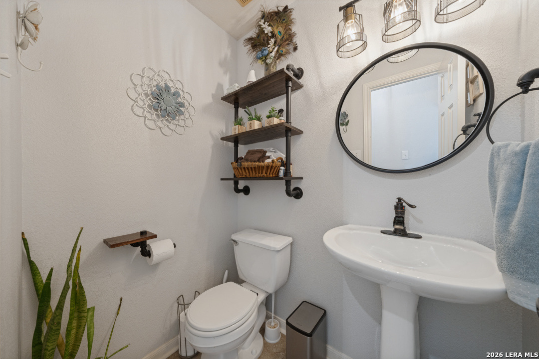 main property photo 13