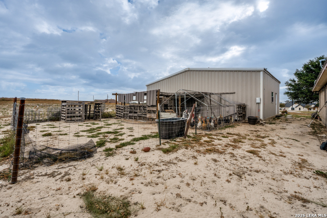 main property photo 22