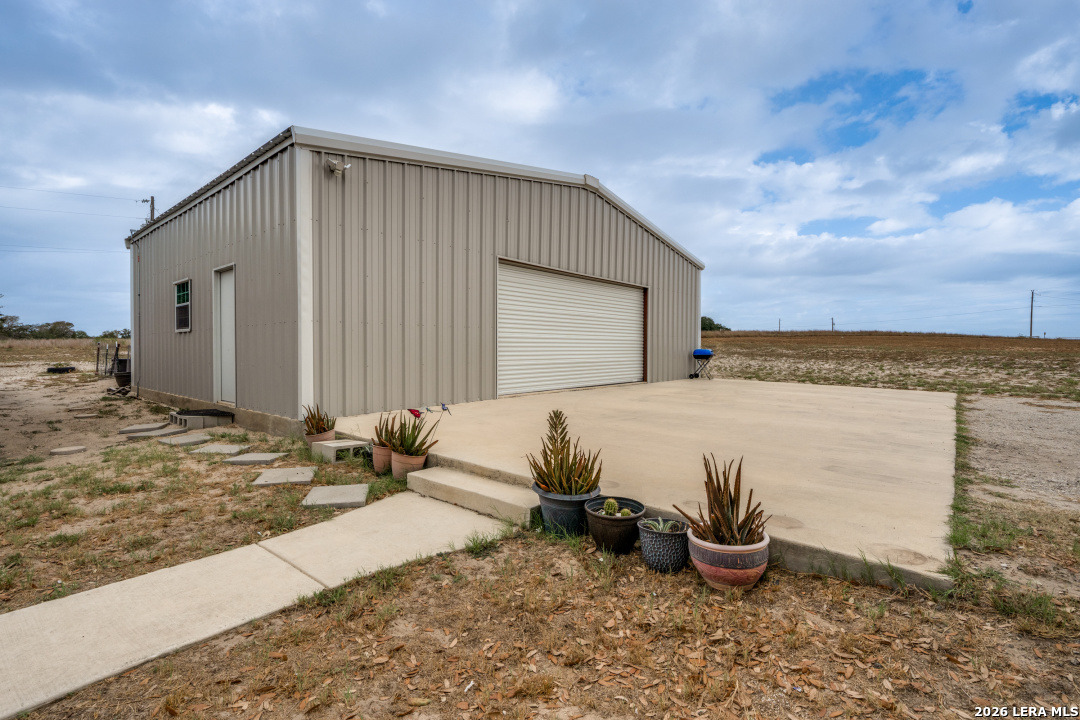 main property photo 23
