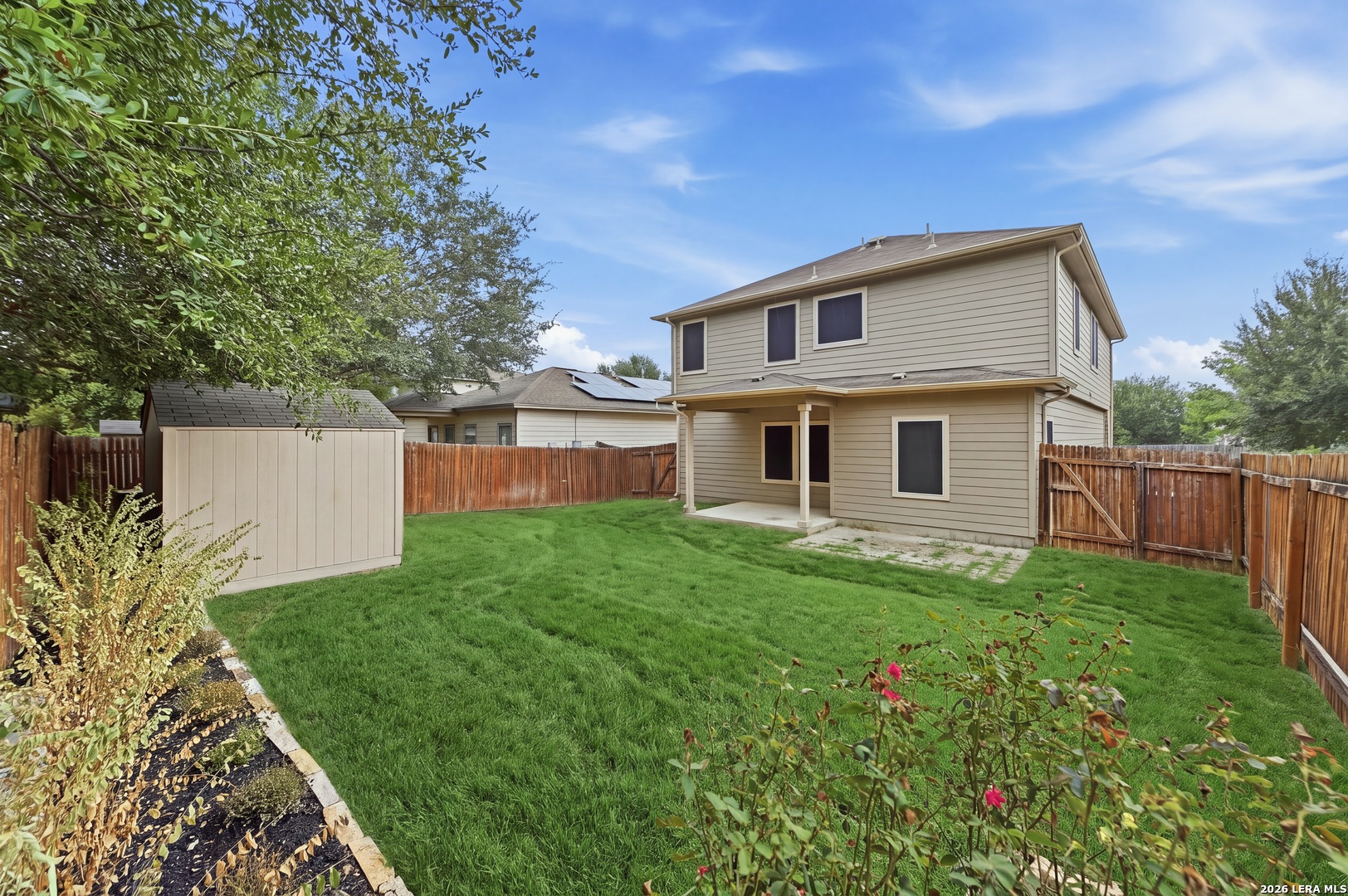 main property photo 23