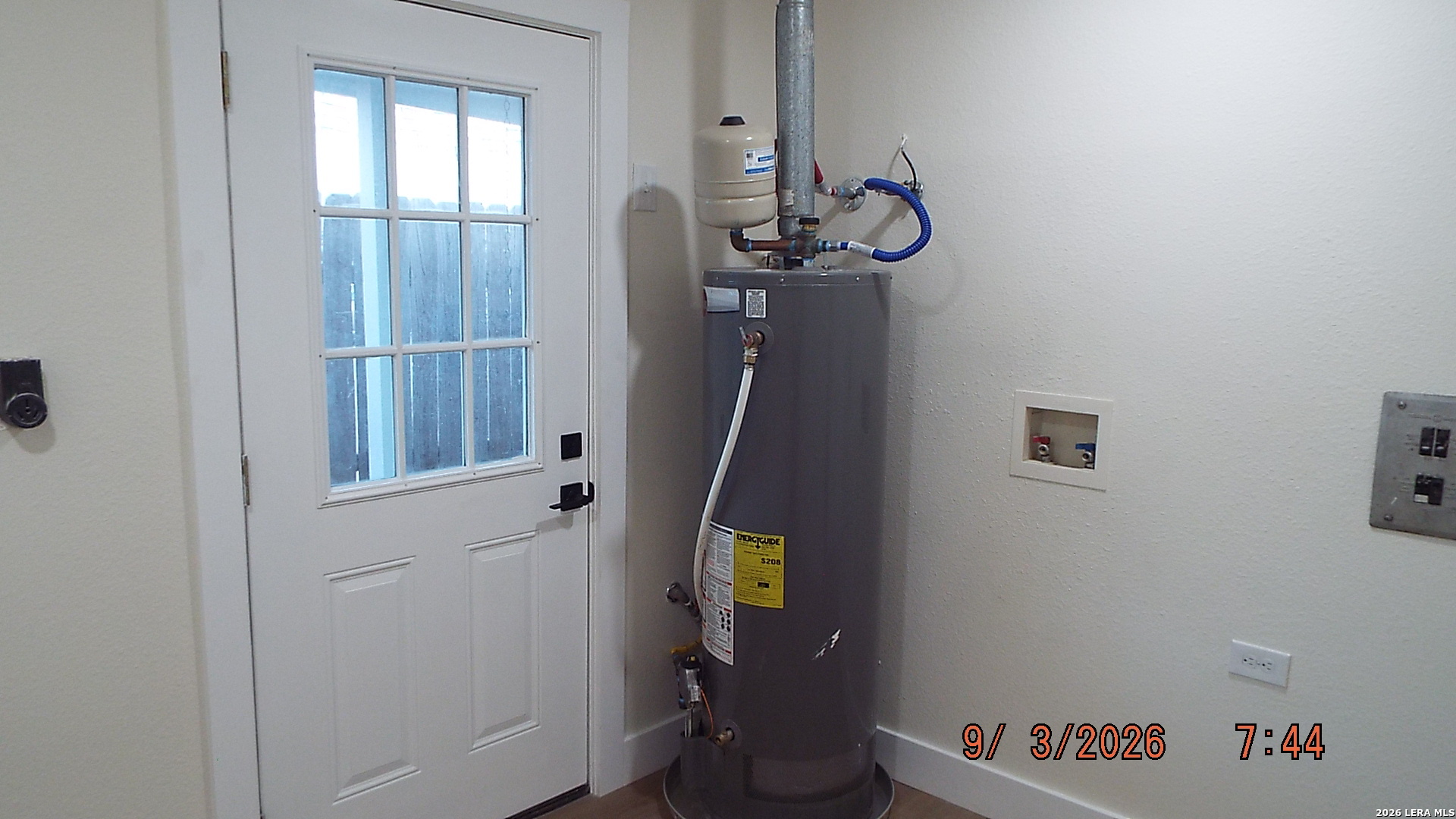 main property photo 16