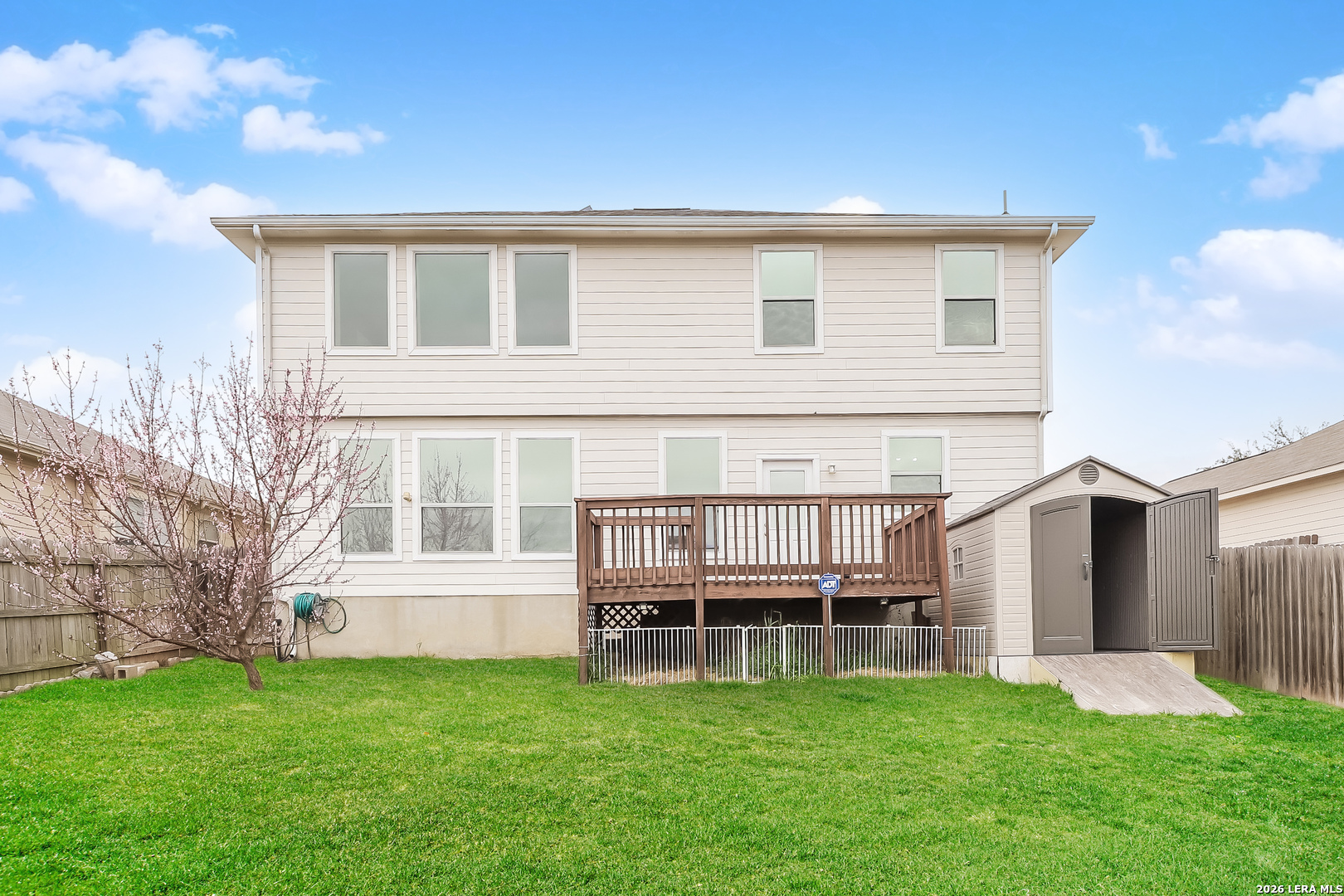 main property photo 14