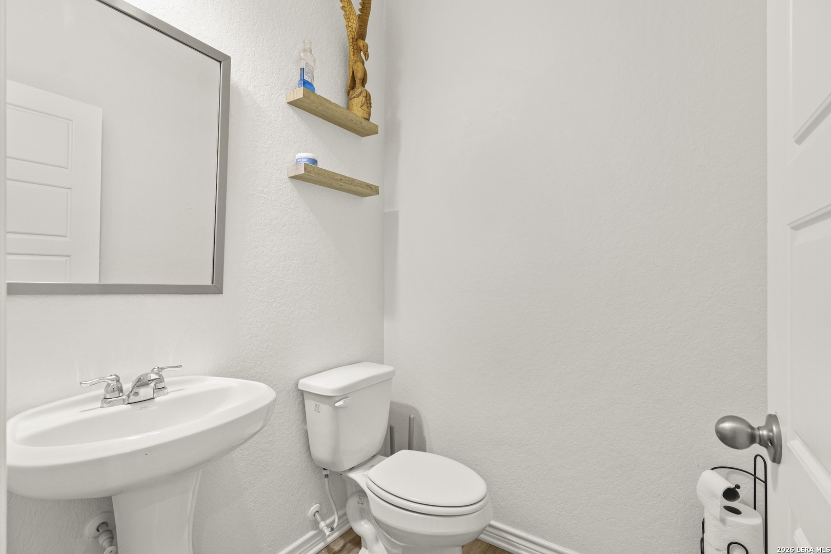 main property photo 9
