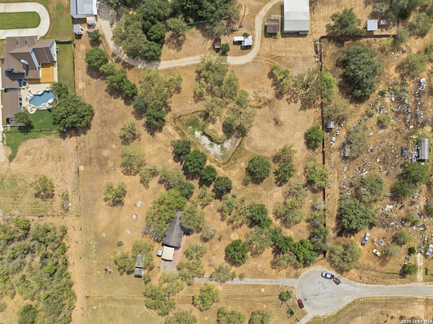 main property photo 30