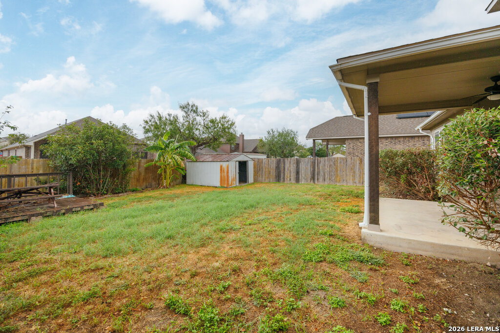 main property photo 28