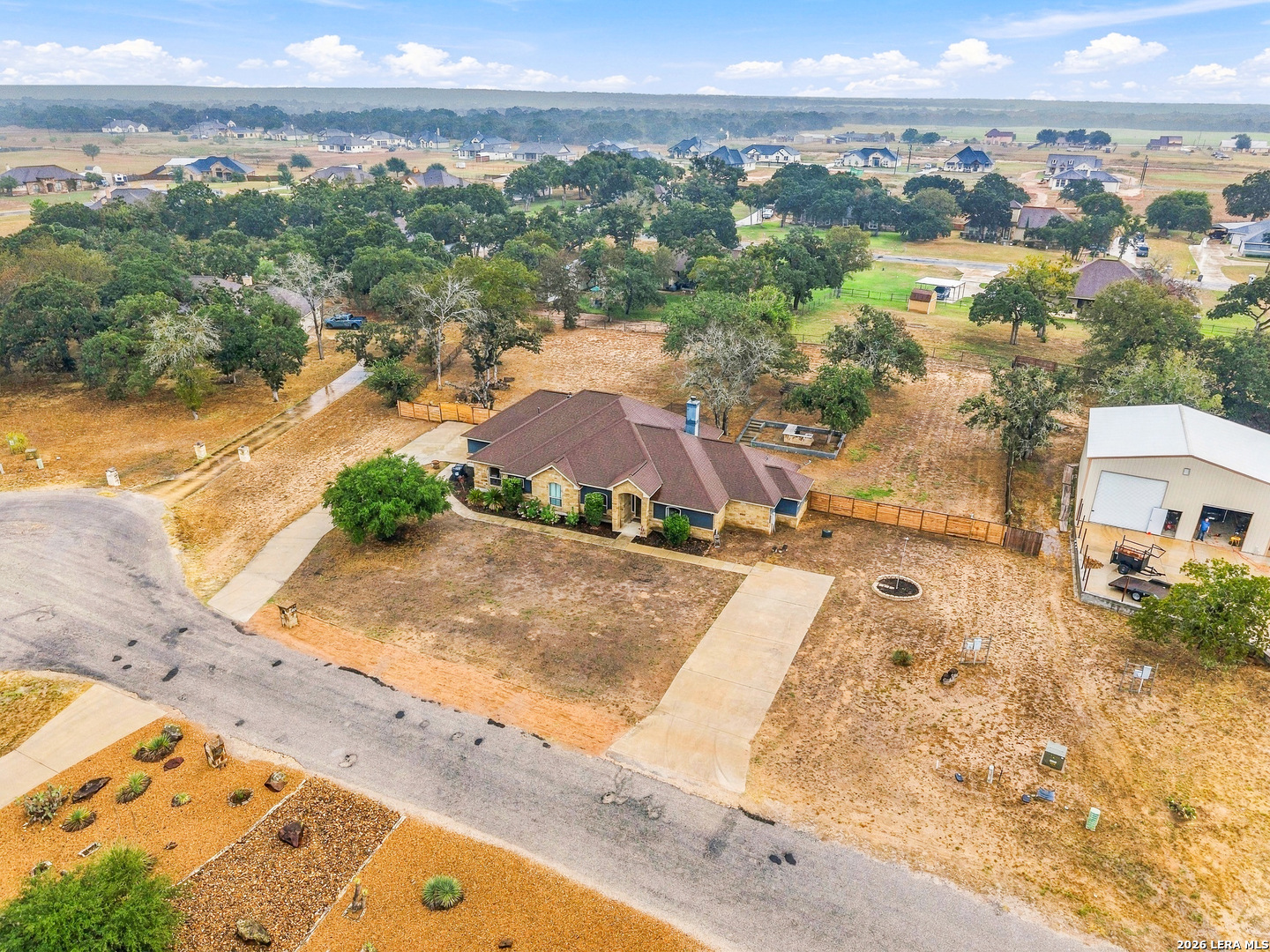 main property photo 38