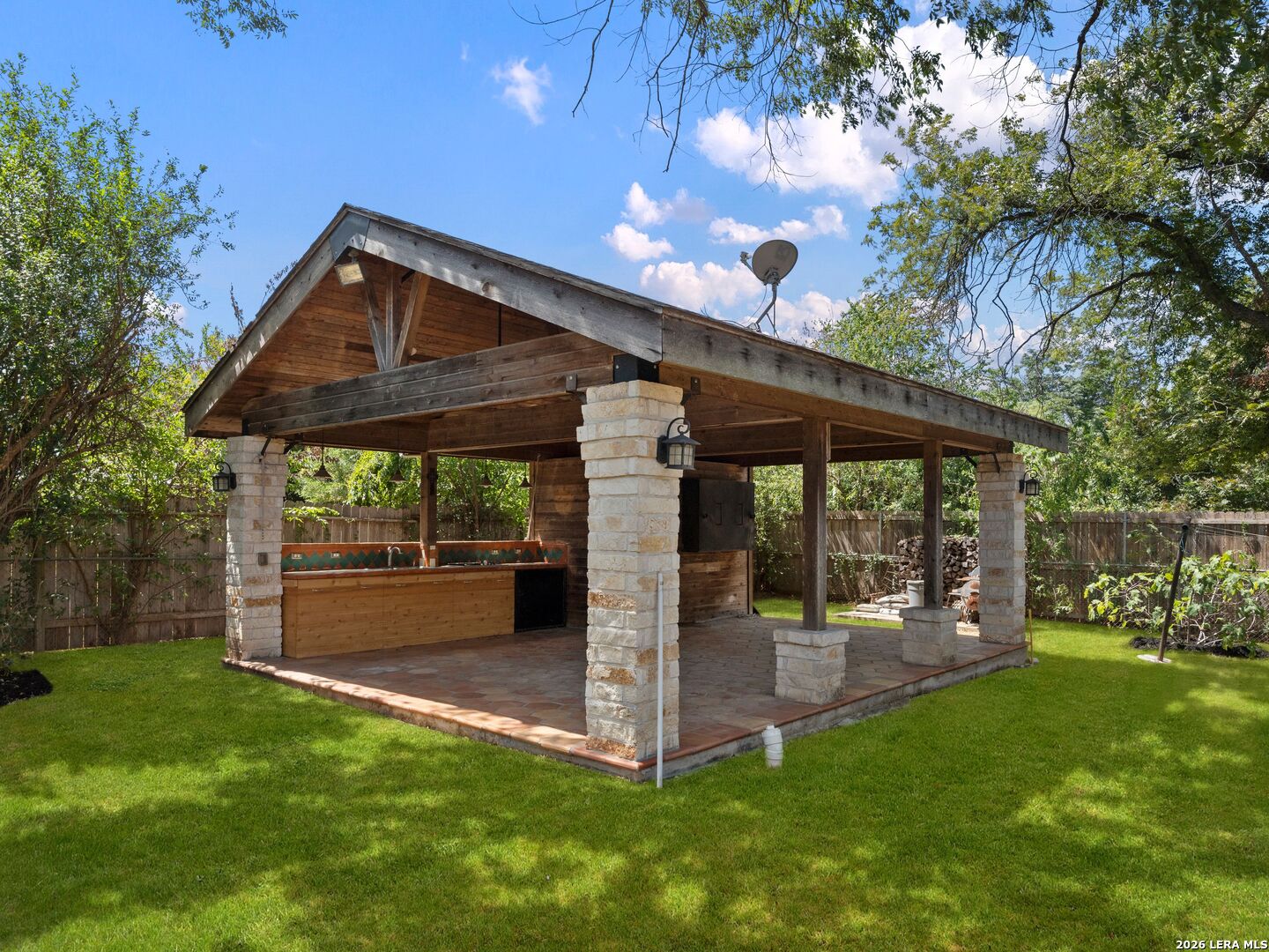 main property photo 46
