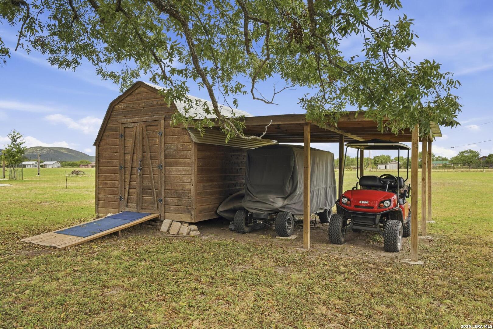 main property photo 38