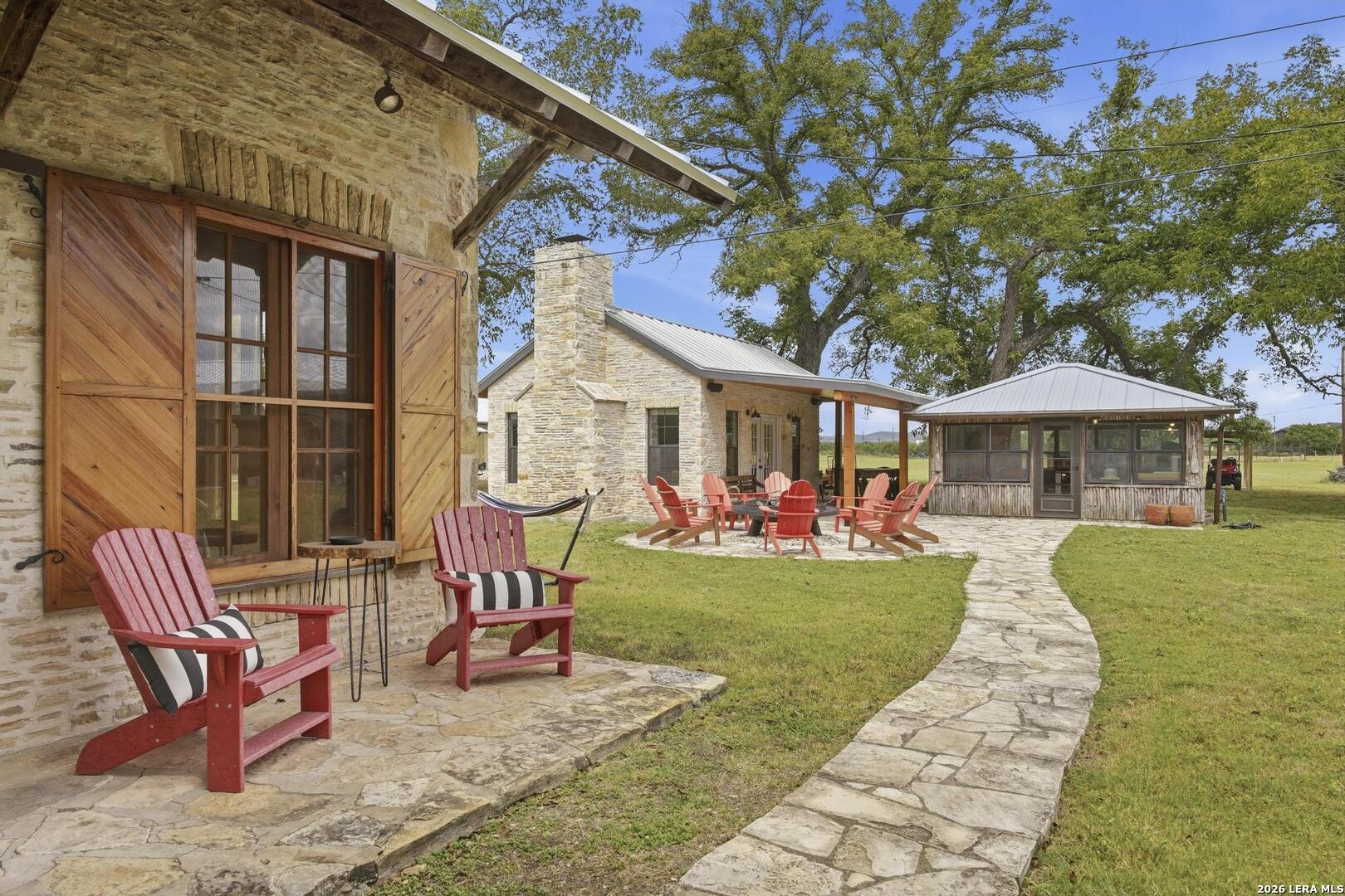 main property photo 7