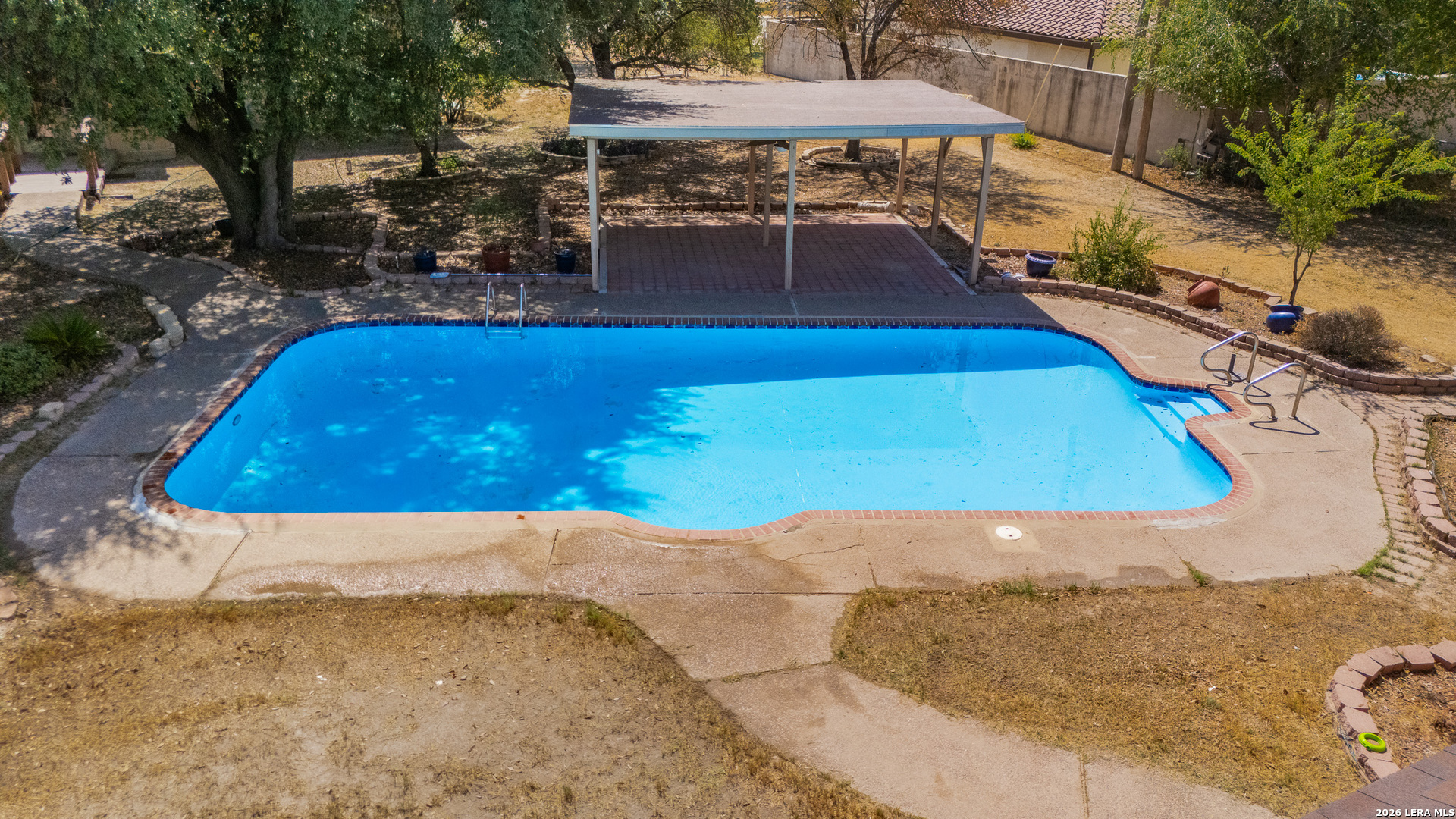 main property photo 46