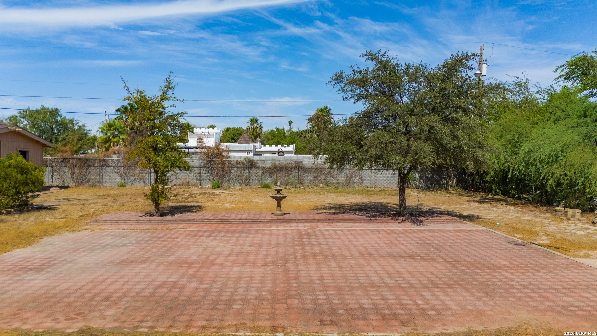 main property photo 50