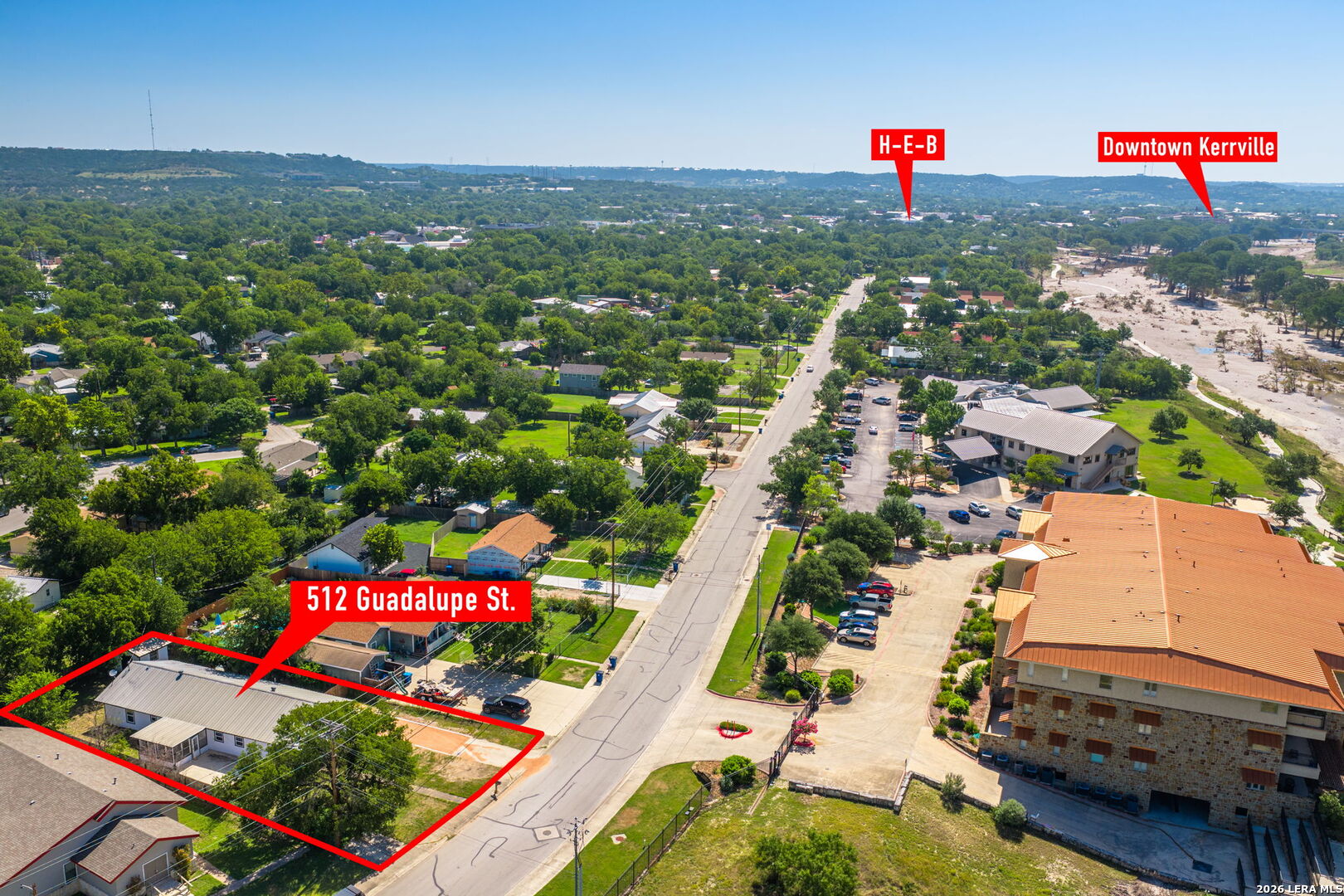main property photo 28