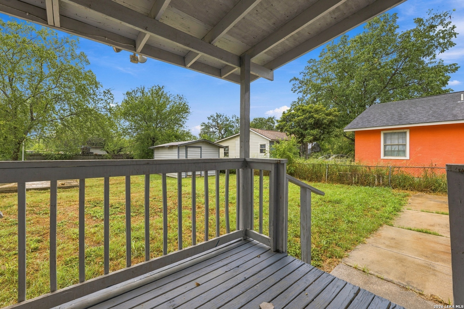main property photo 10