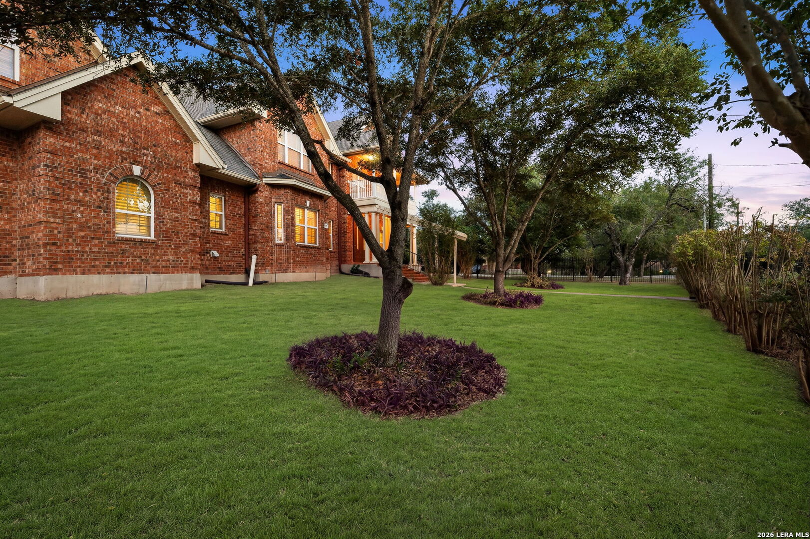 main property photo 11