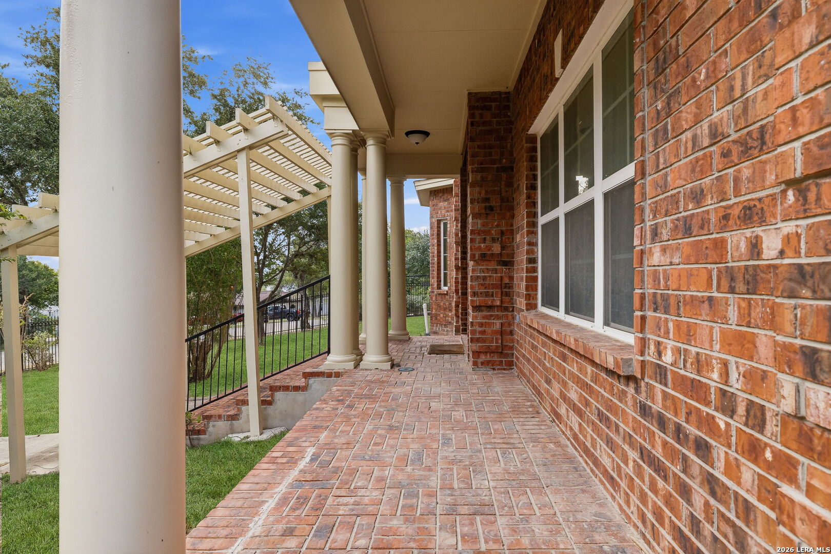 main property photo 14