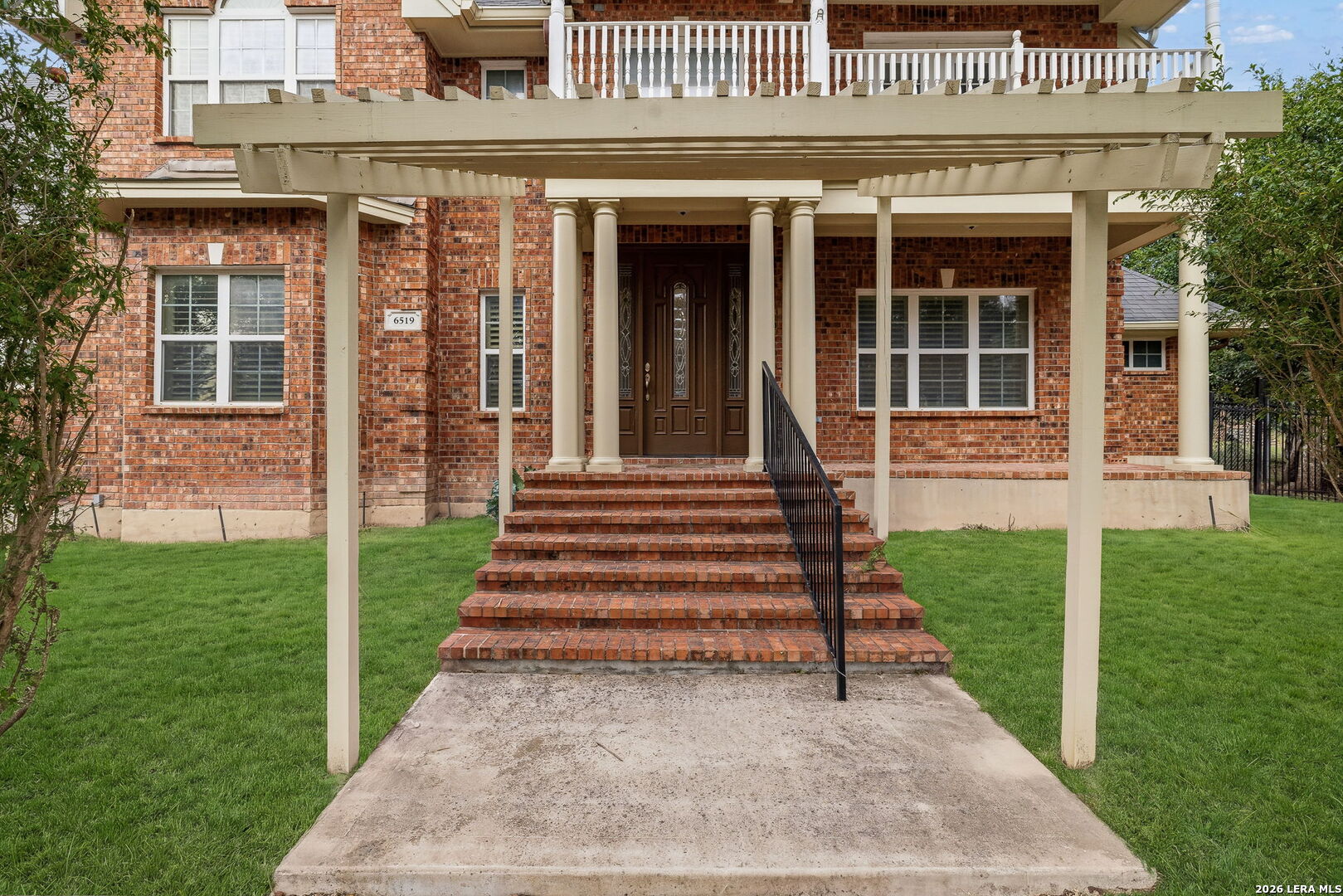main property photo 15