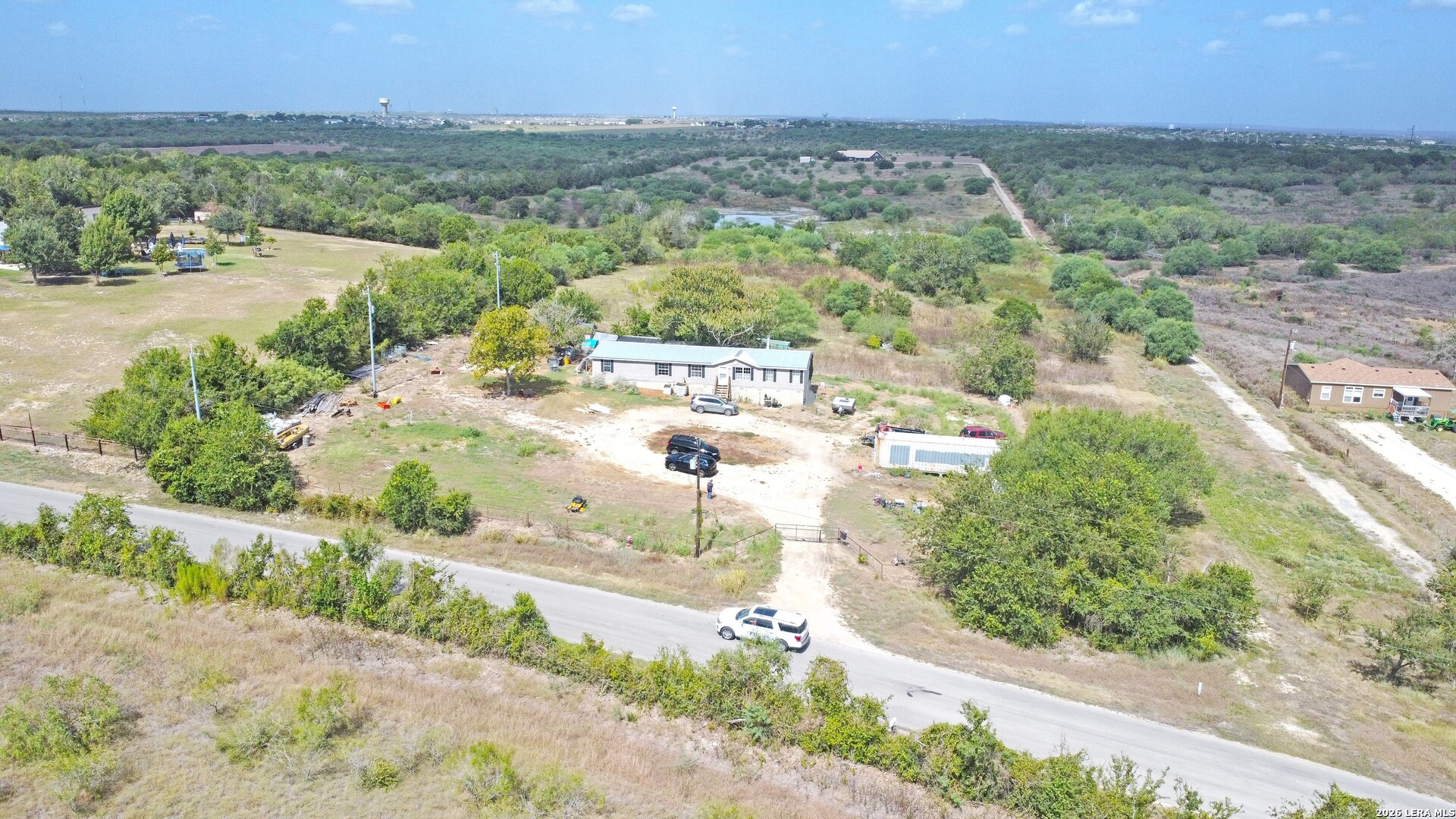 main property photo 31