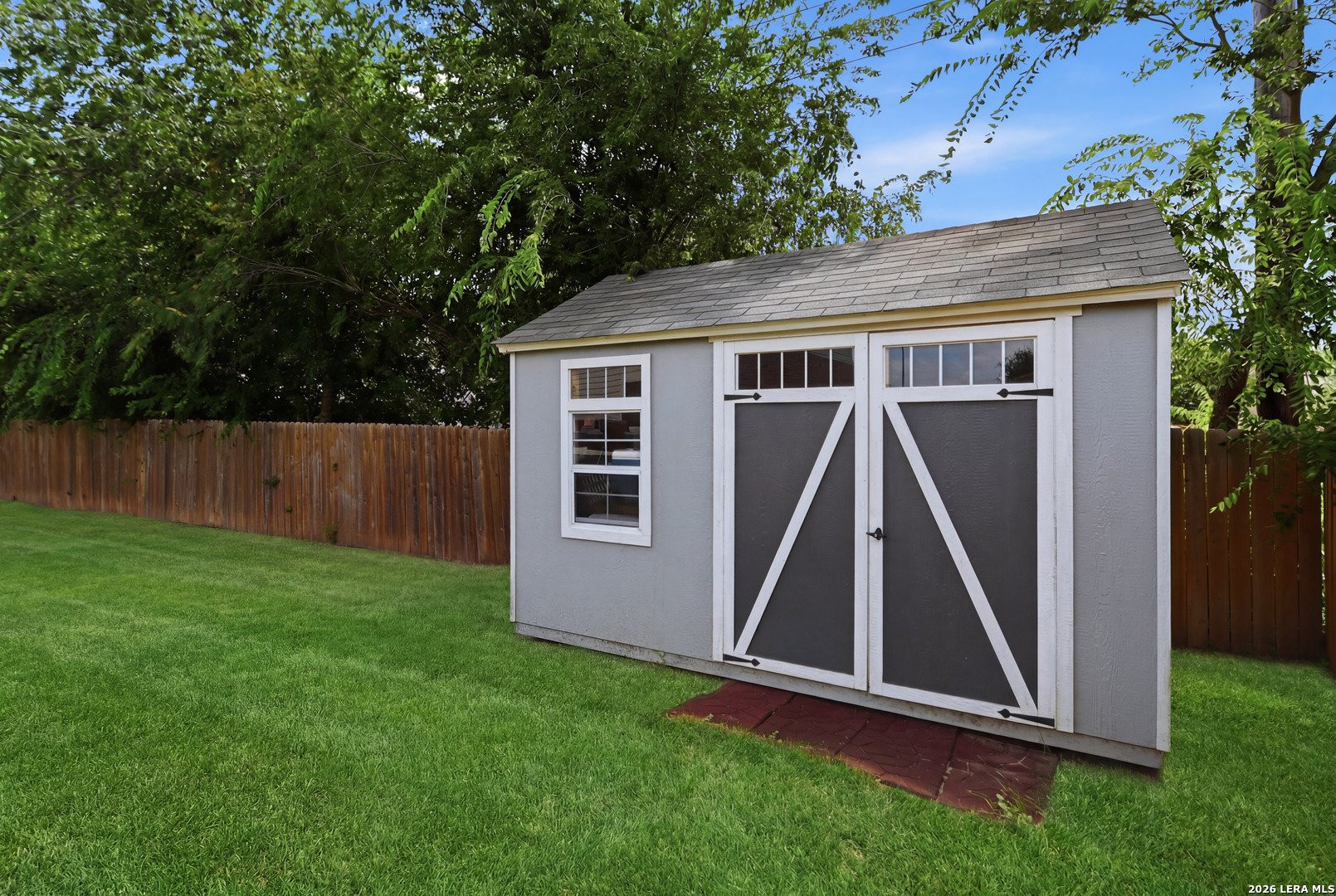main property photo 5