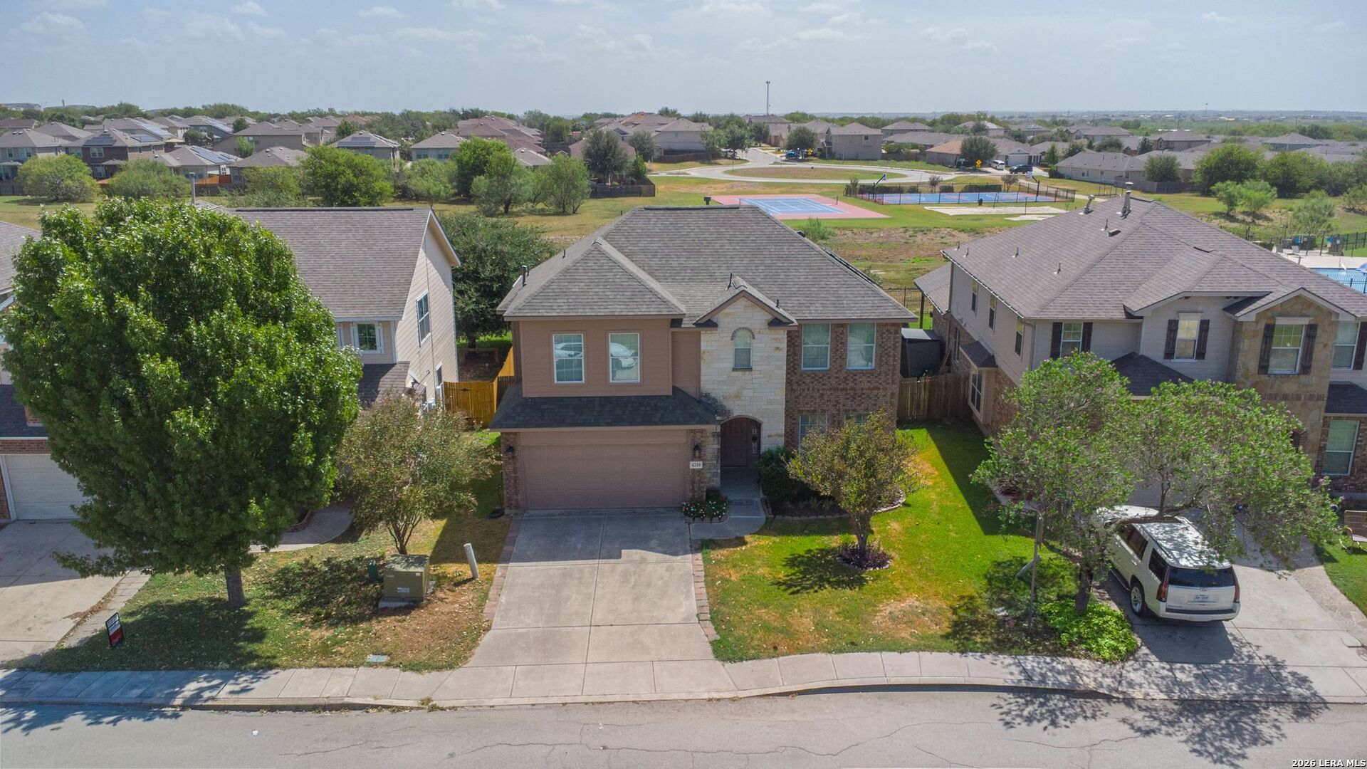 main property photo 33