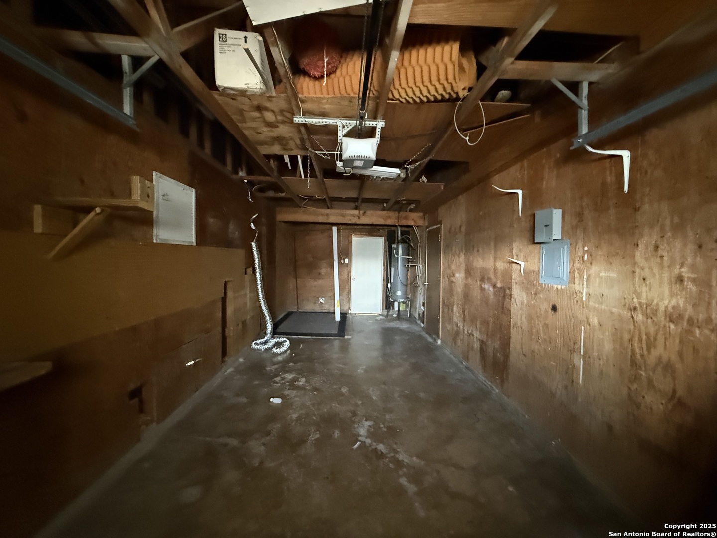 main property photo 12