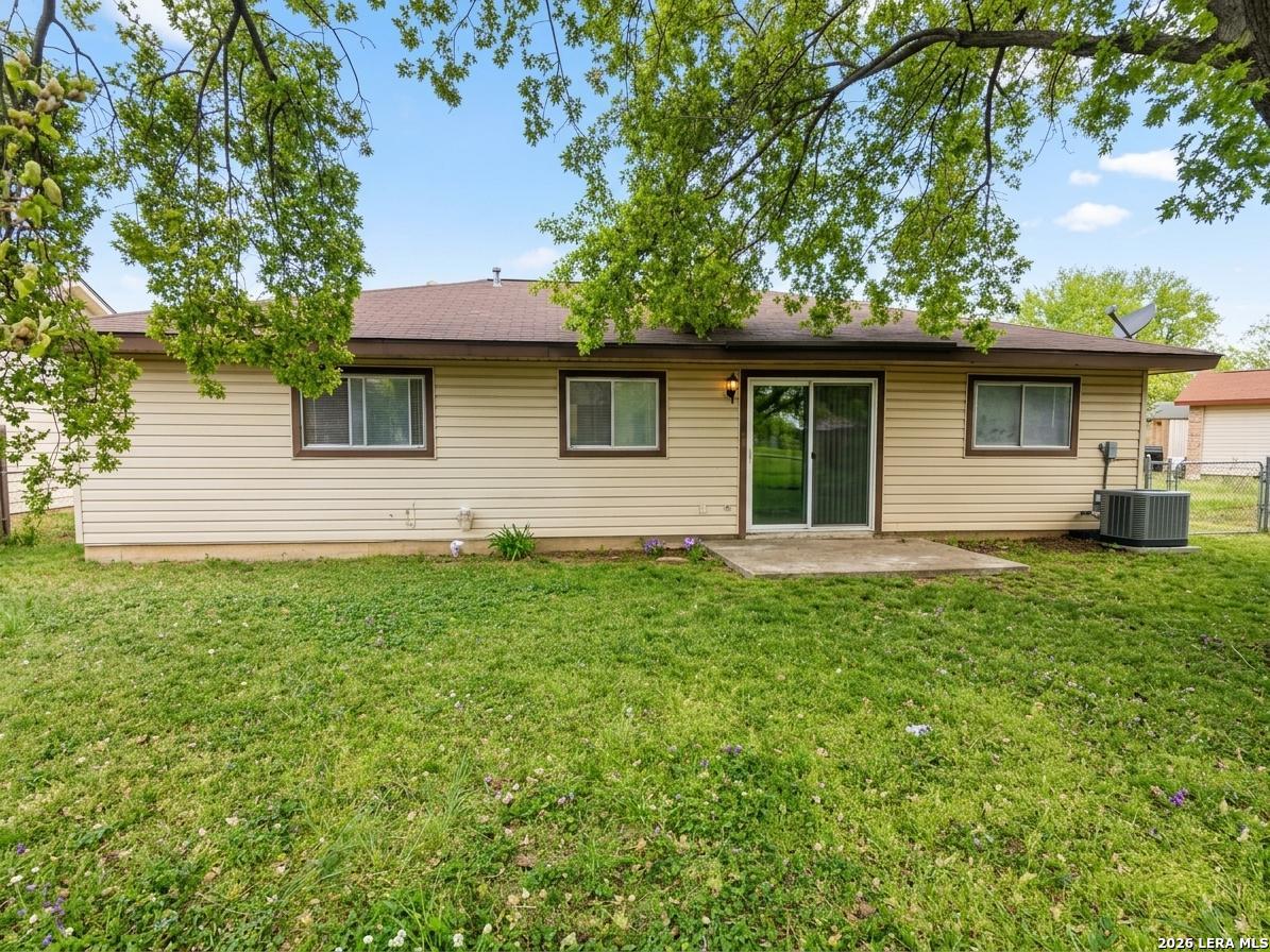 main property photo 11