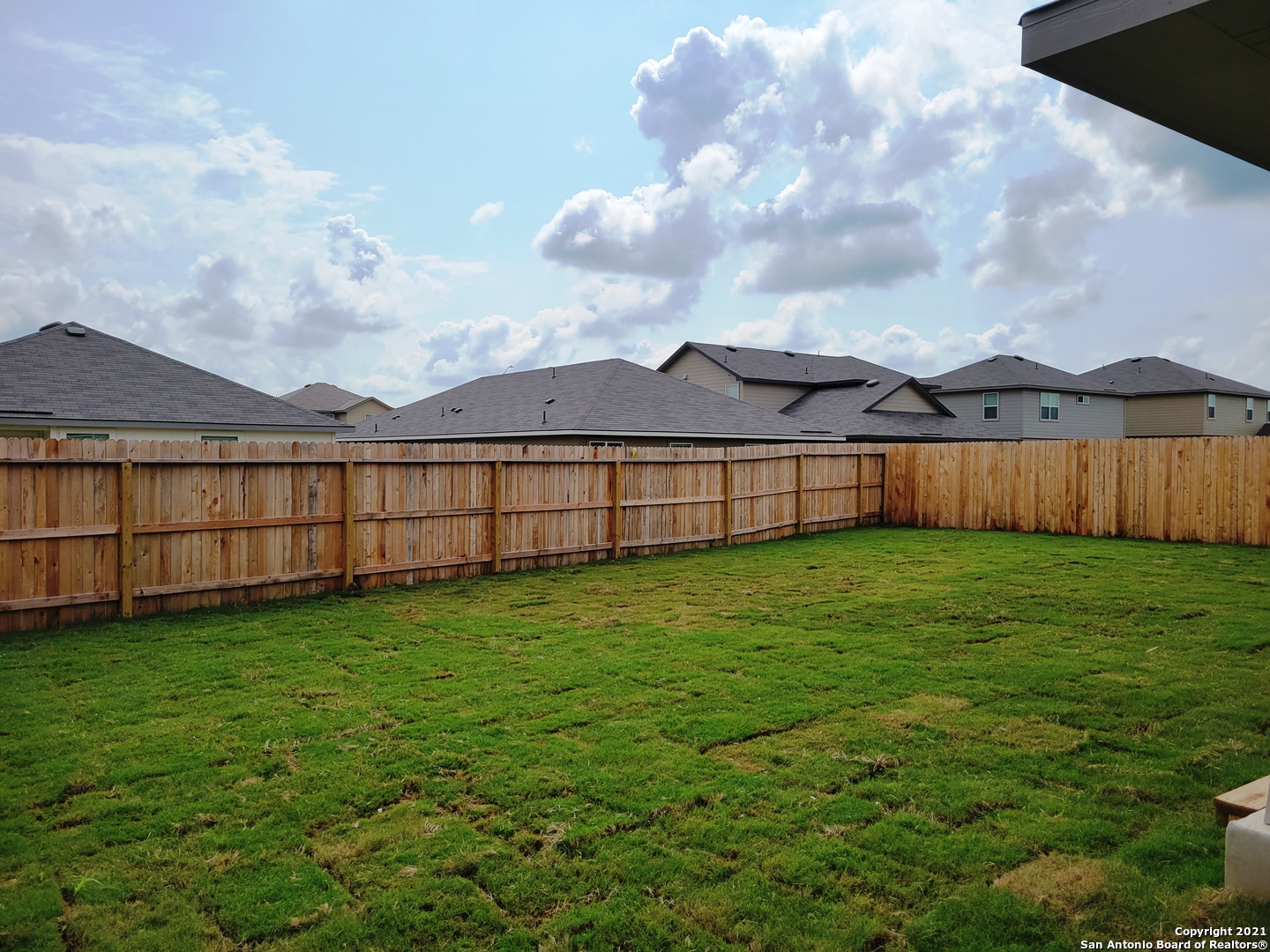 main property photo 15