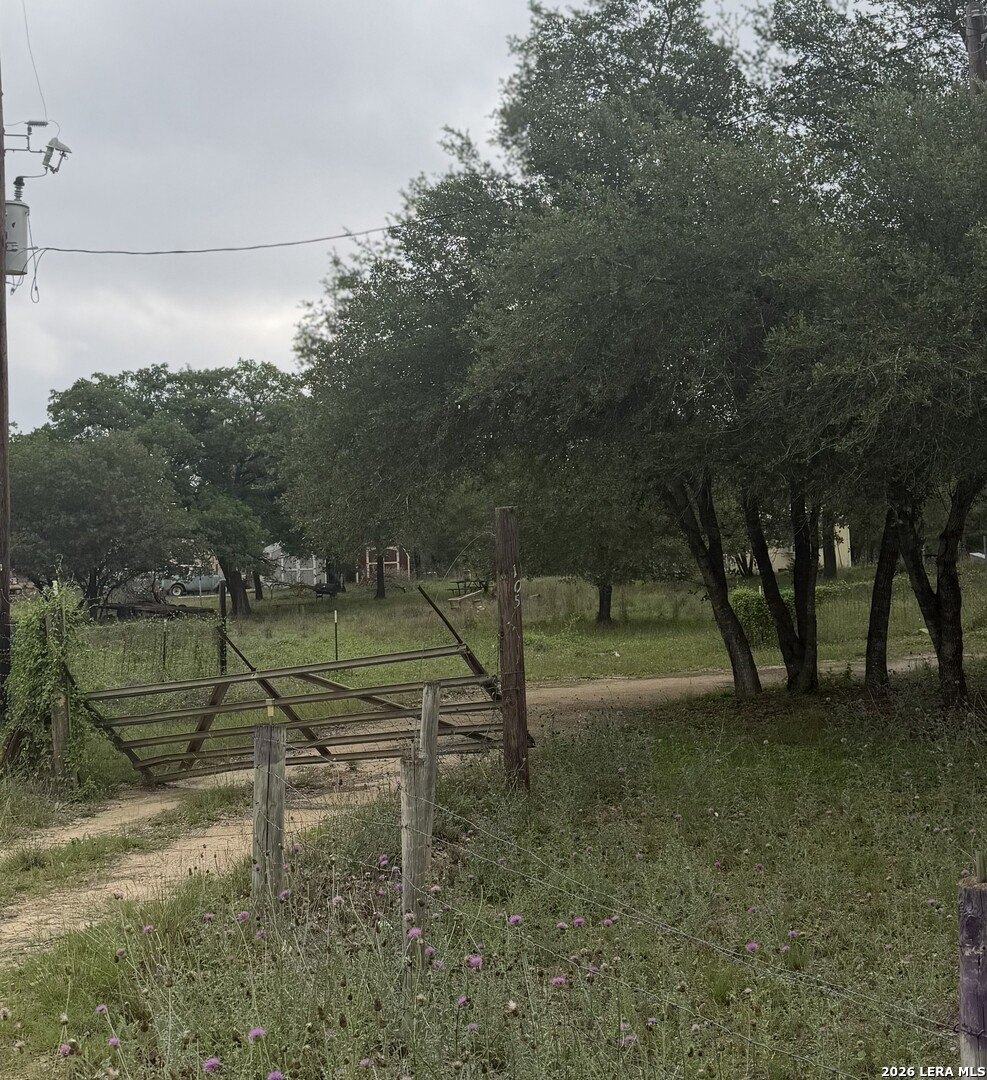 main property photo 8