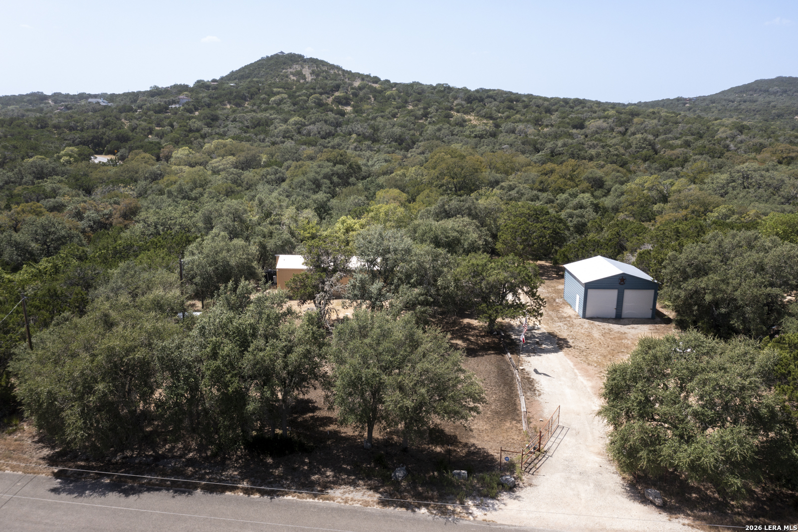 main property photo 29