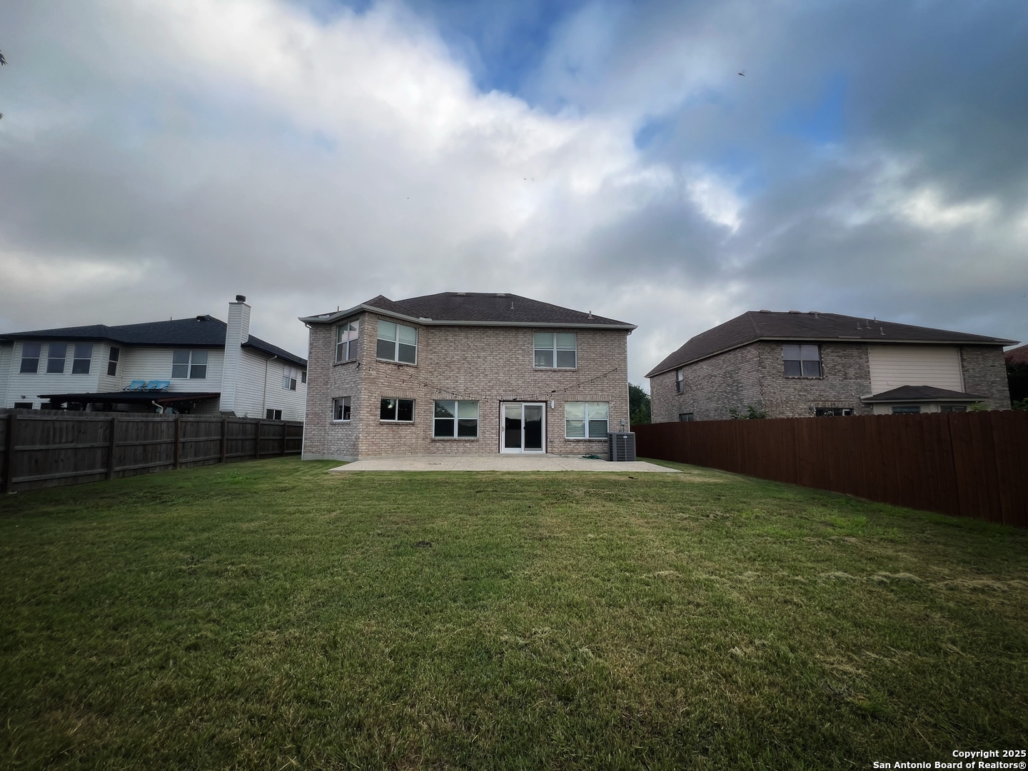 main property photo 36