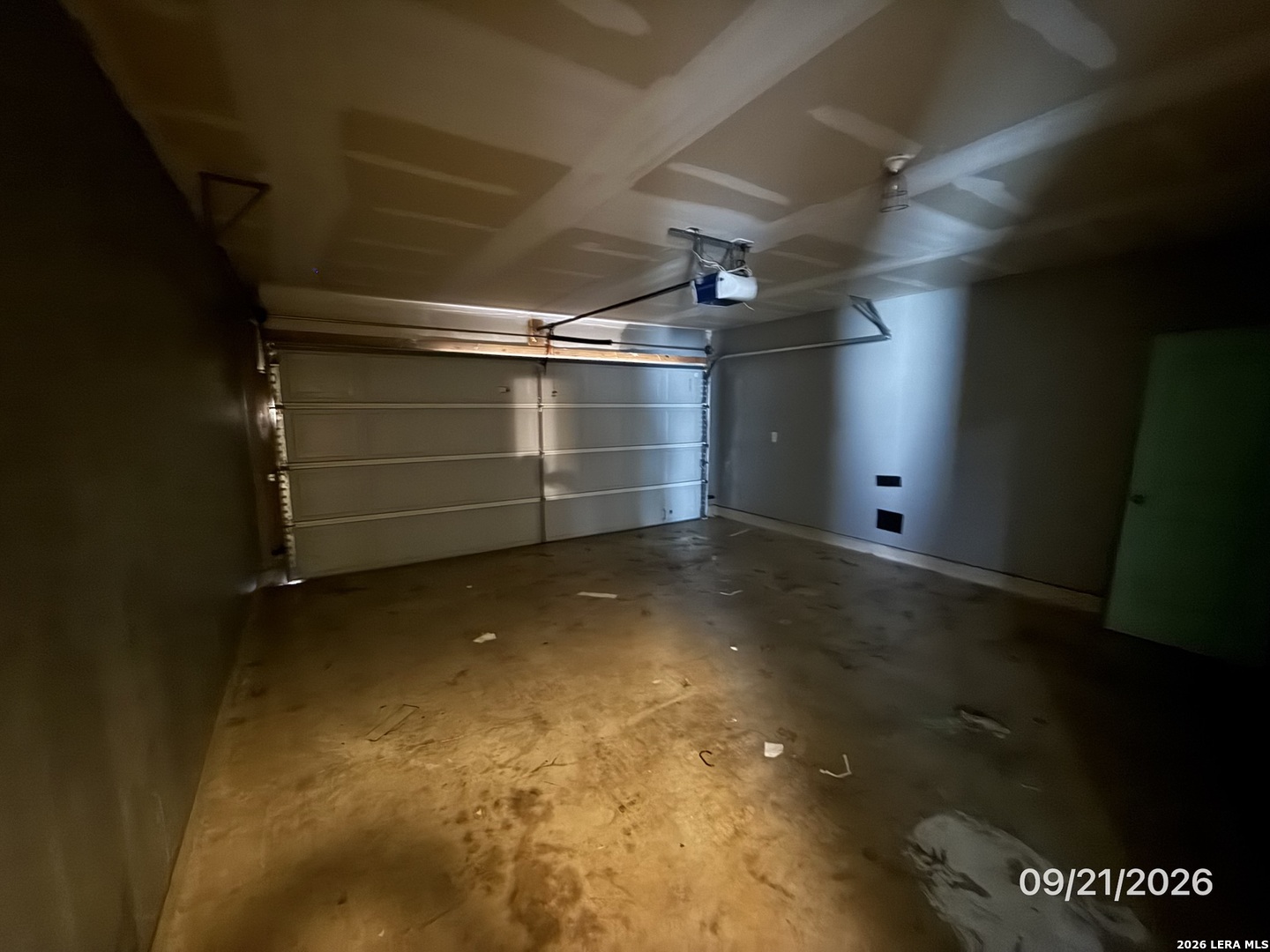 main property photo 16