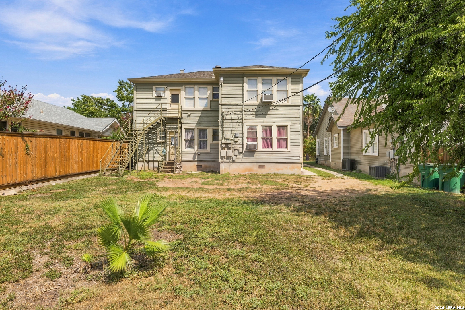 main property photo 16