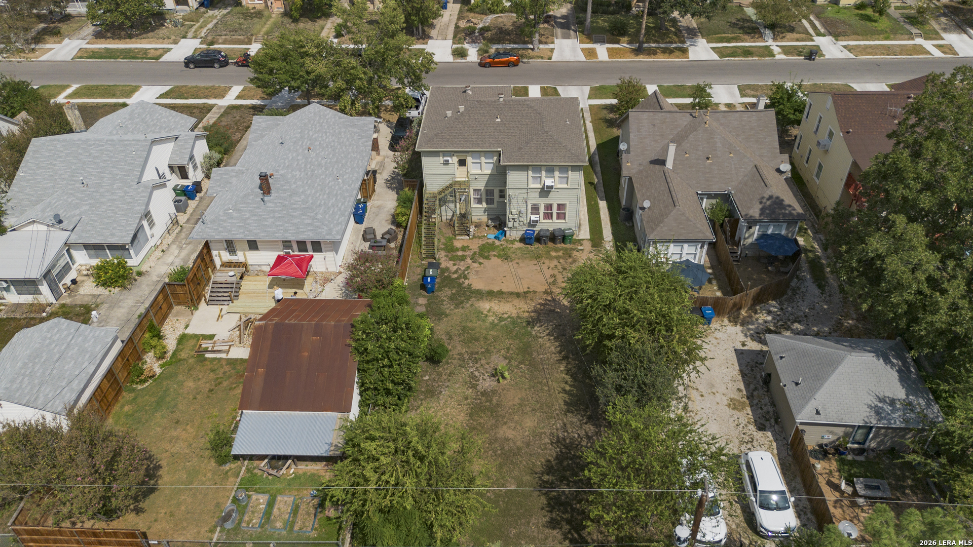 main property photo 29
