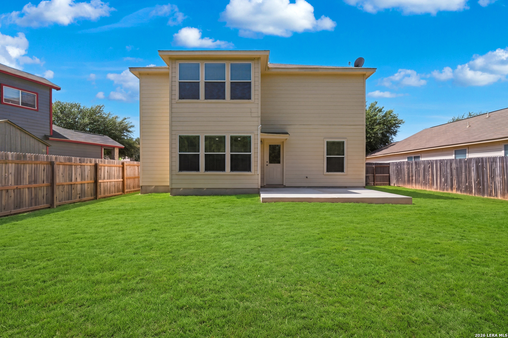 main property photo 28
