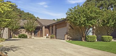 image of property with 3 Bed | 3 Bath | 2,512 Sqft