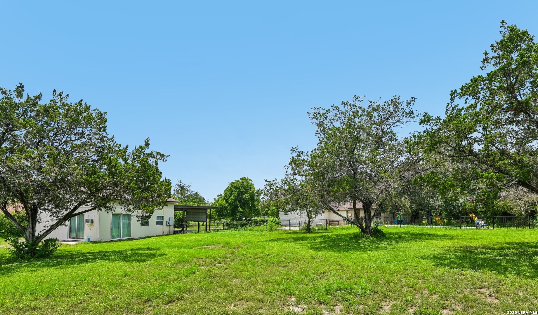 main property photo 39