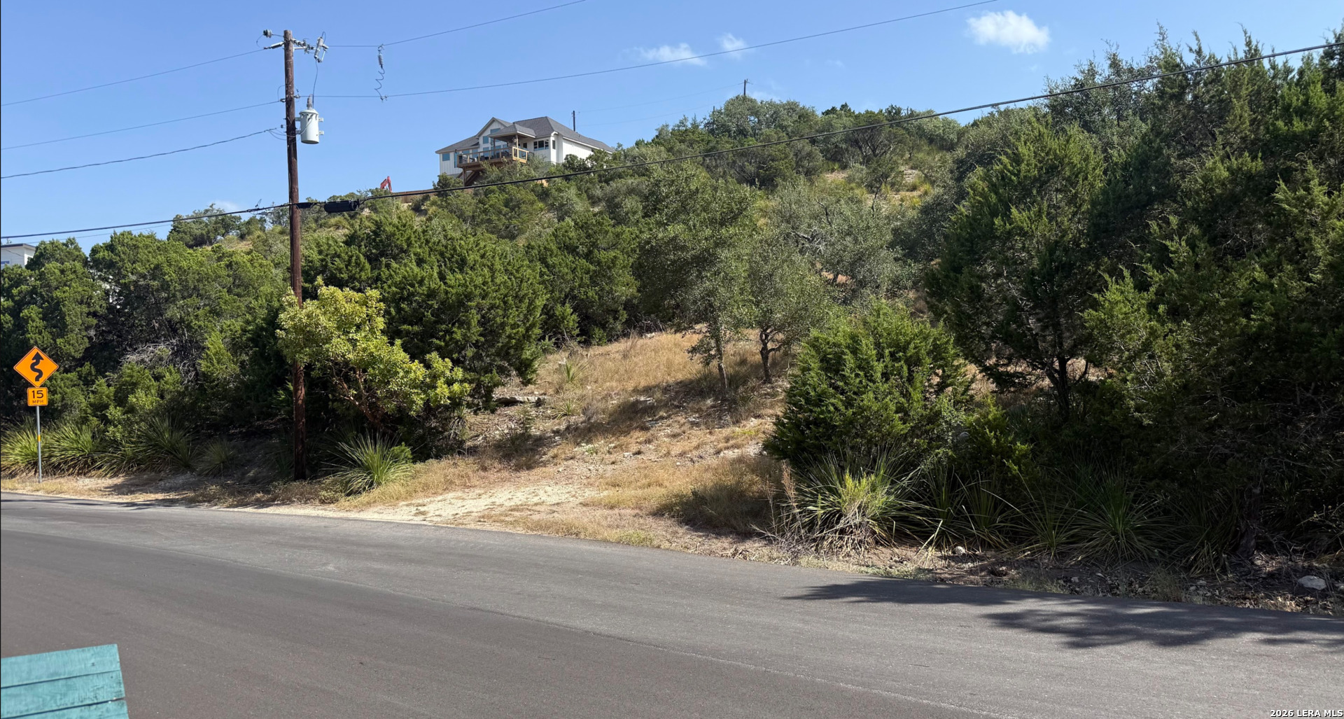 main property photo 4