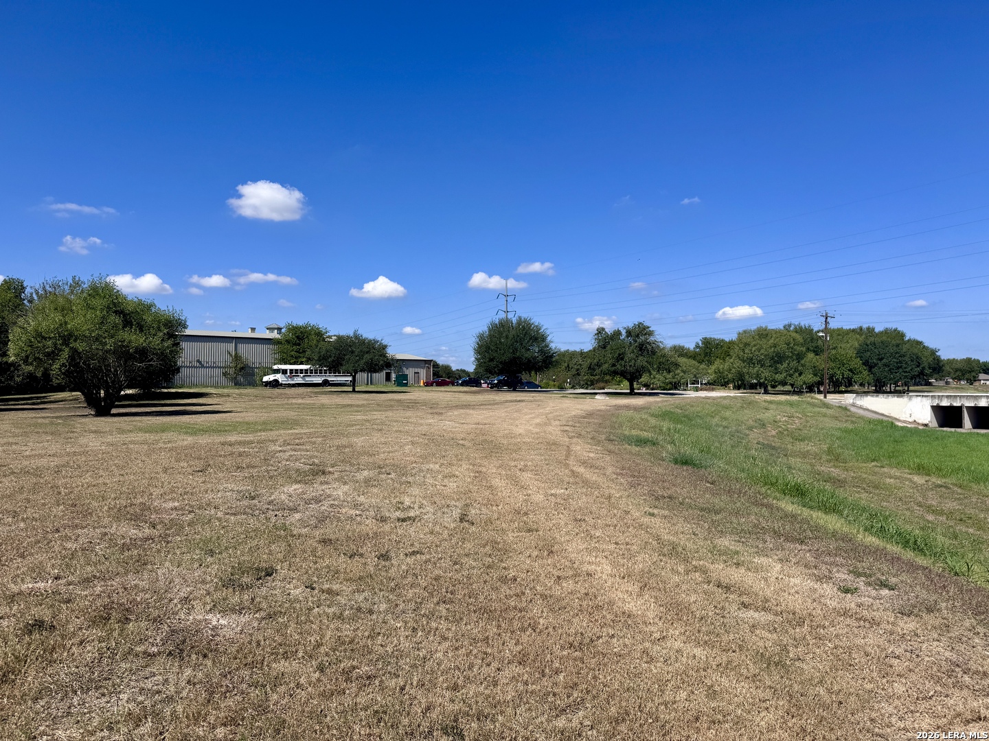 main property photo 10