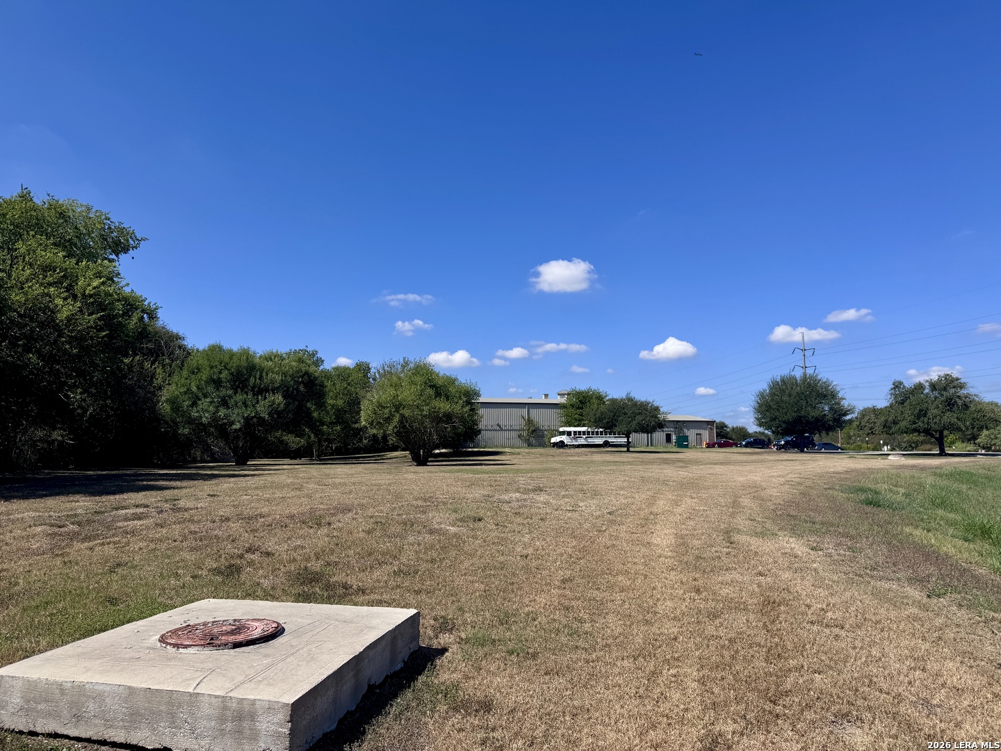 main property photo 8