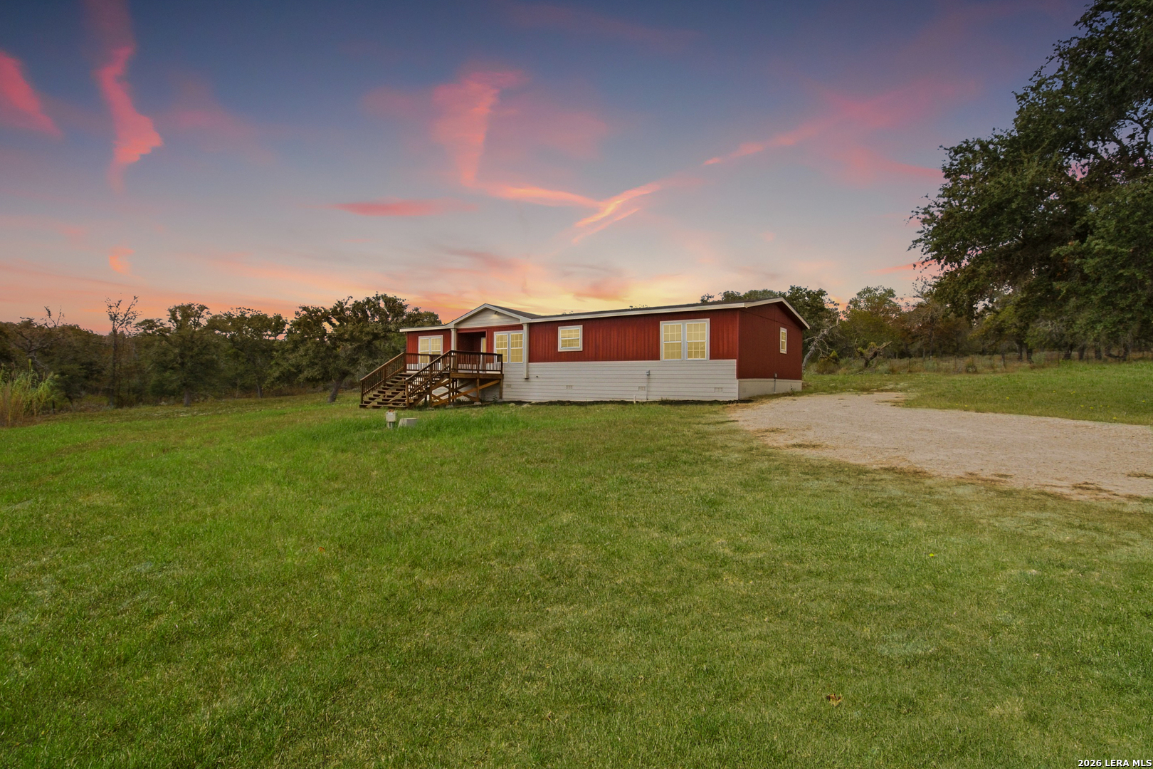 main property photo 29