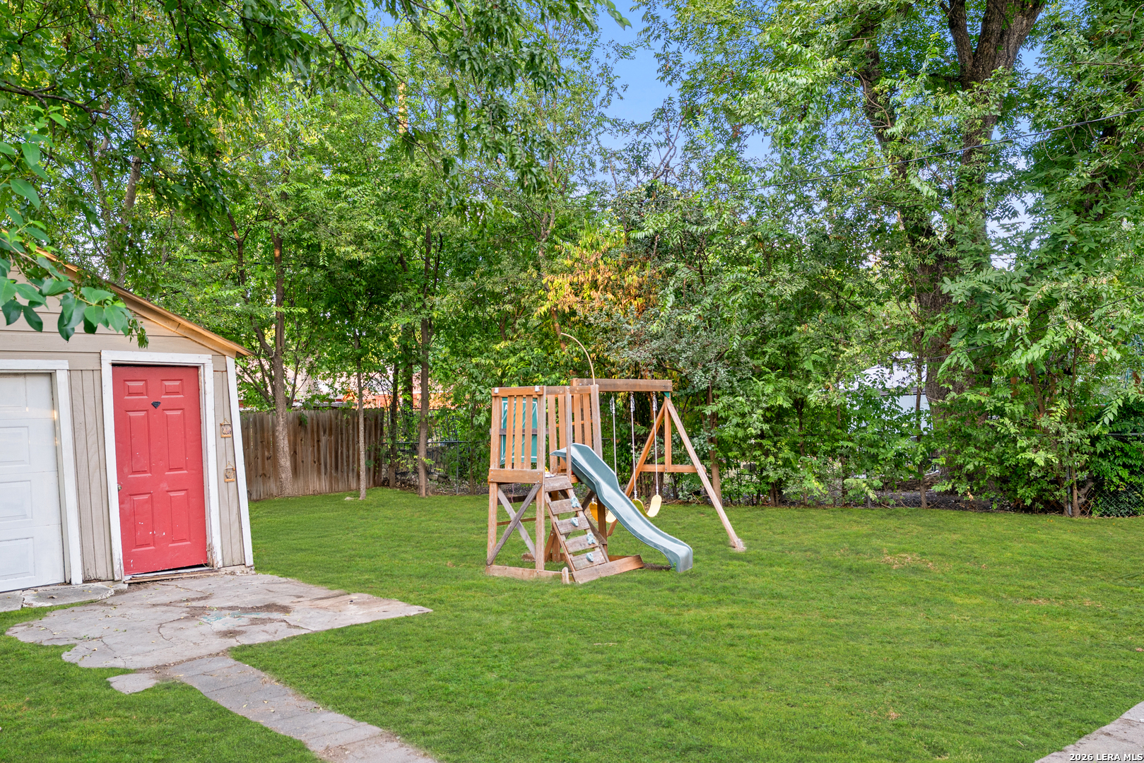 main property photo 22