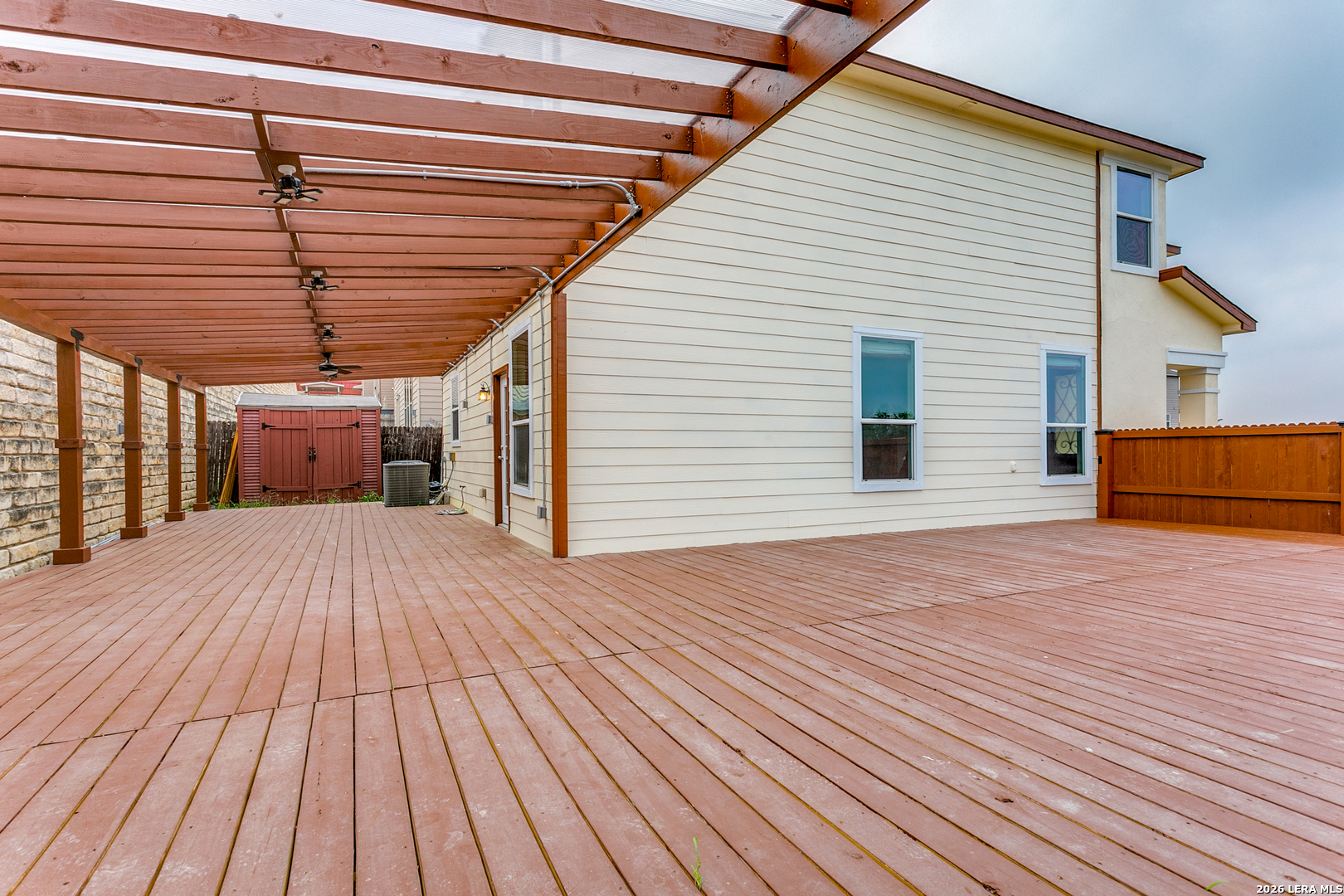 main property photo 17